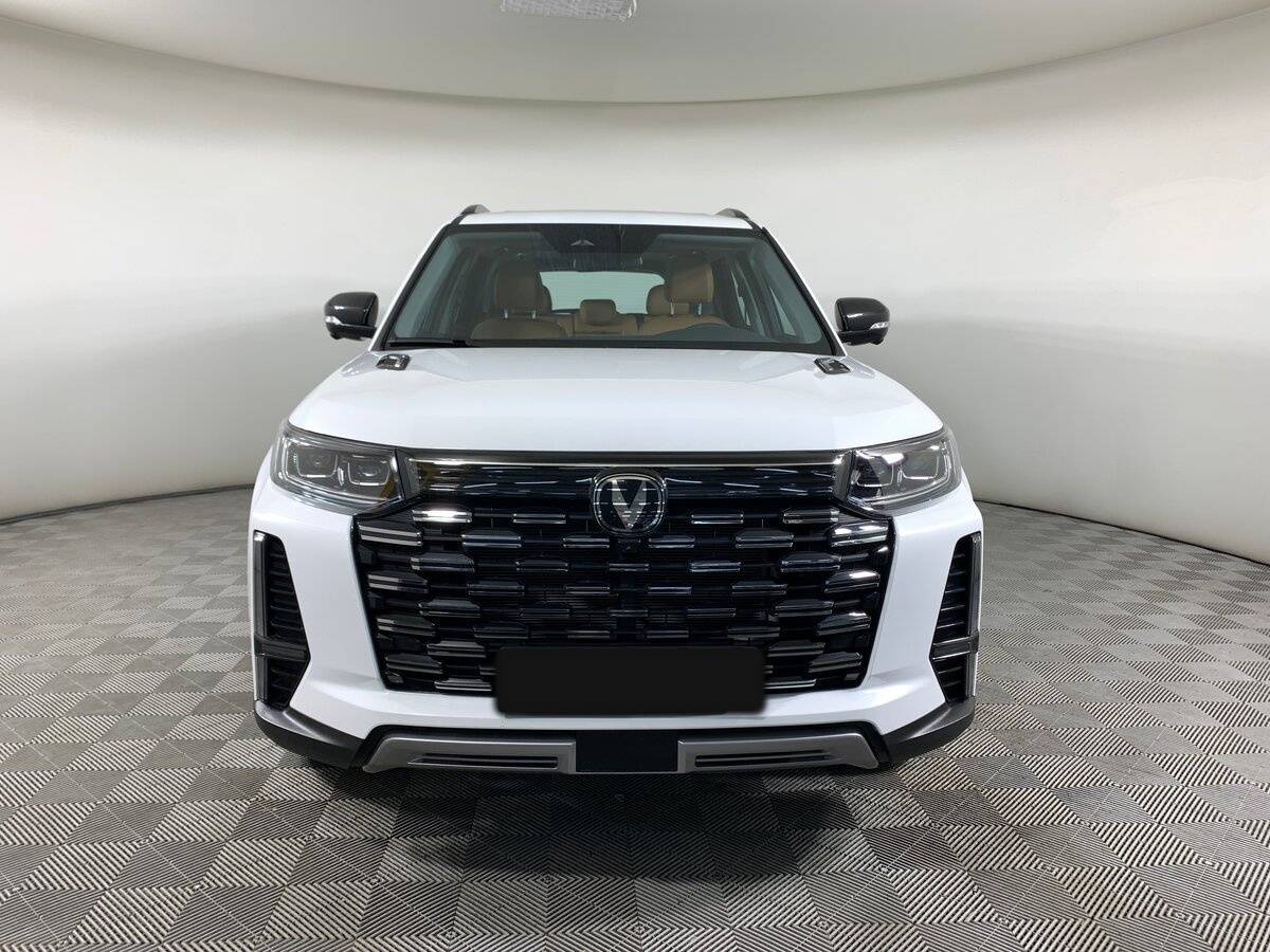 Б/У Чанган КС95 2023 года. Фото: #1