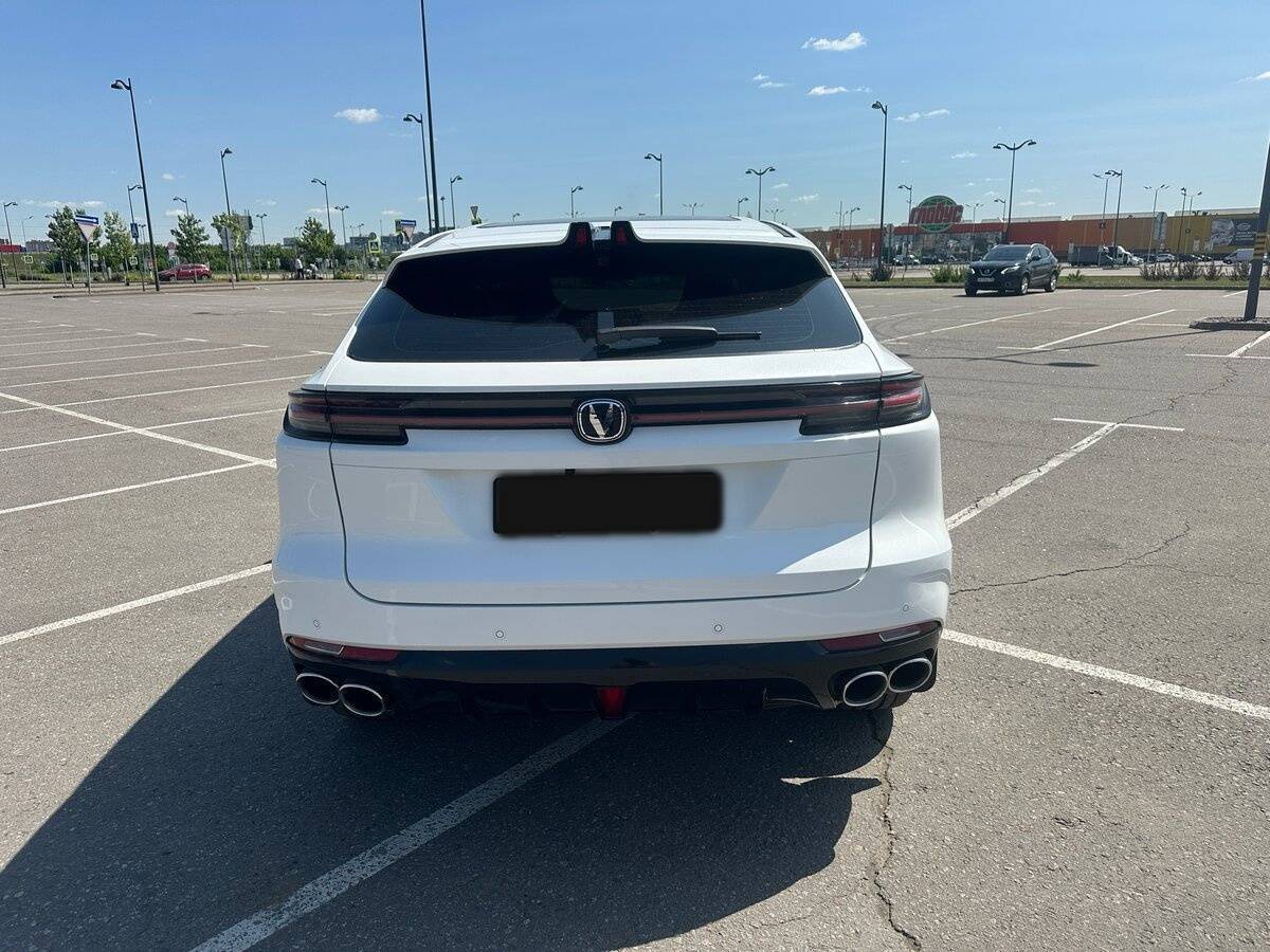 Б/У Чанган УНИ-К 2023 года. Фото: #3