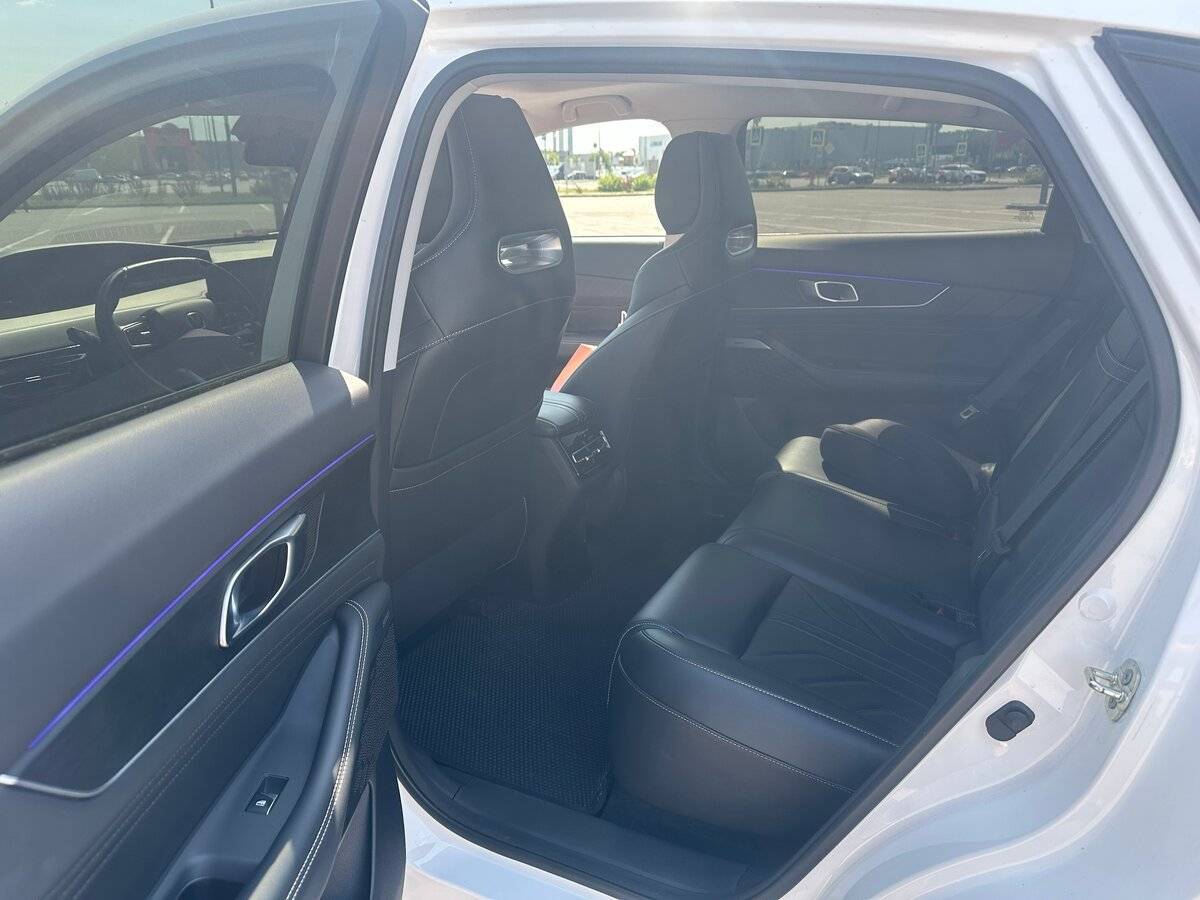 Б/У Чанган УНИ-К 2023 года. Фото: #13