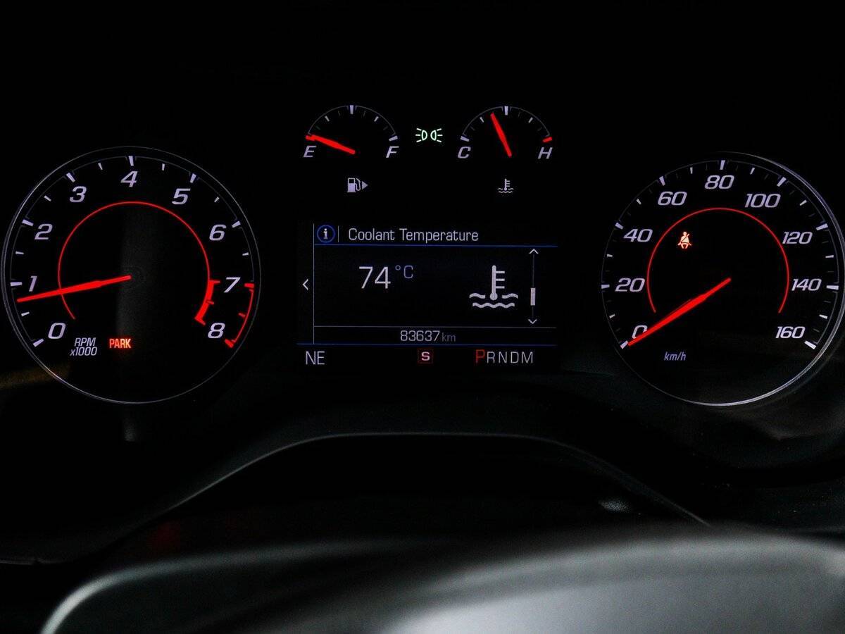 Б/У Шевроле Камаро 2020 года. Фото: #10