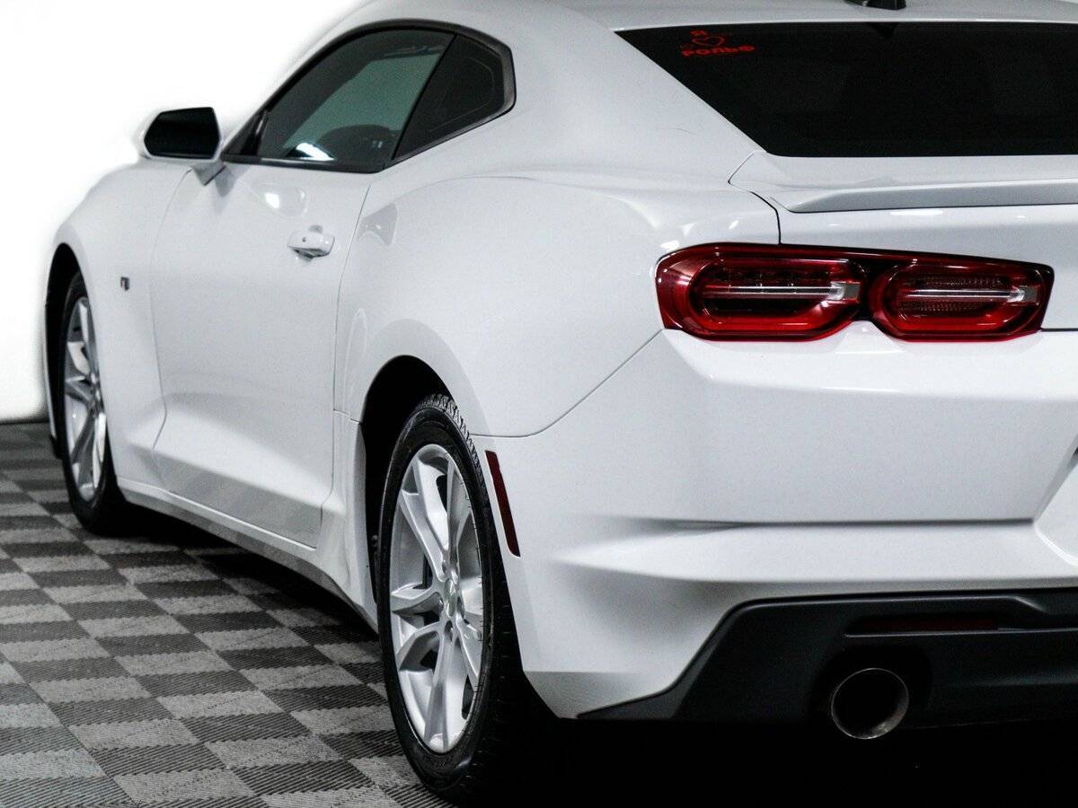 Б/У Шевроле Камаро 2020 года. Фото: #19