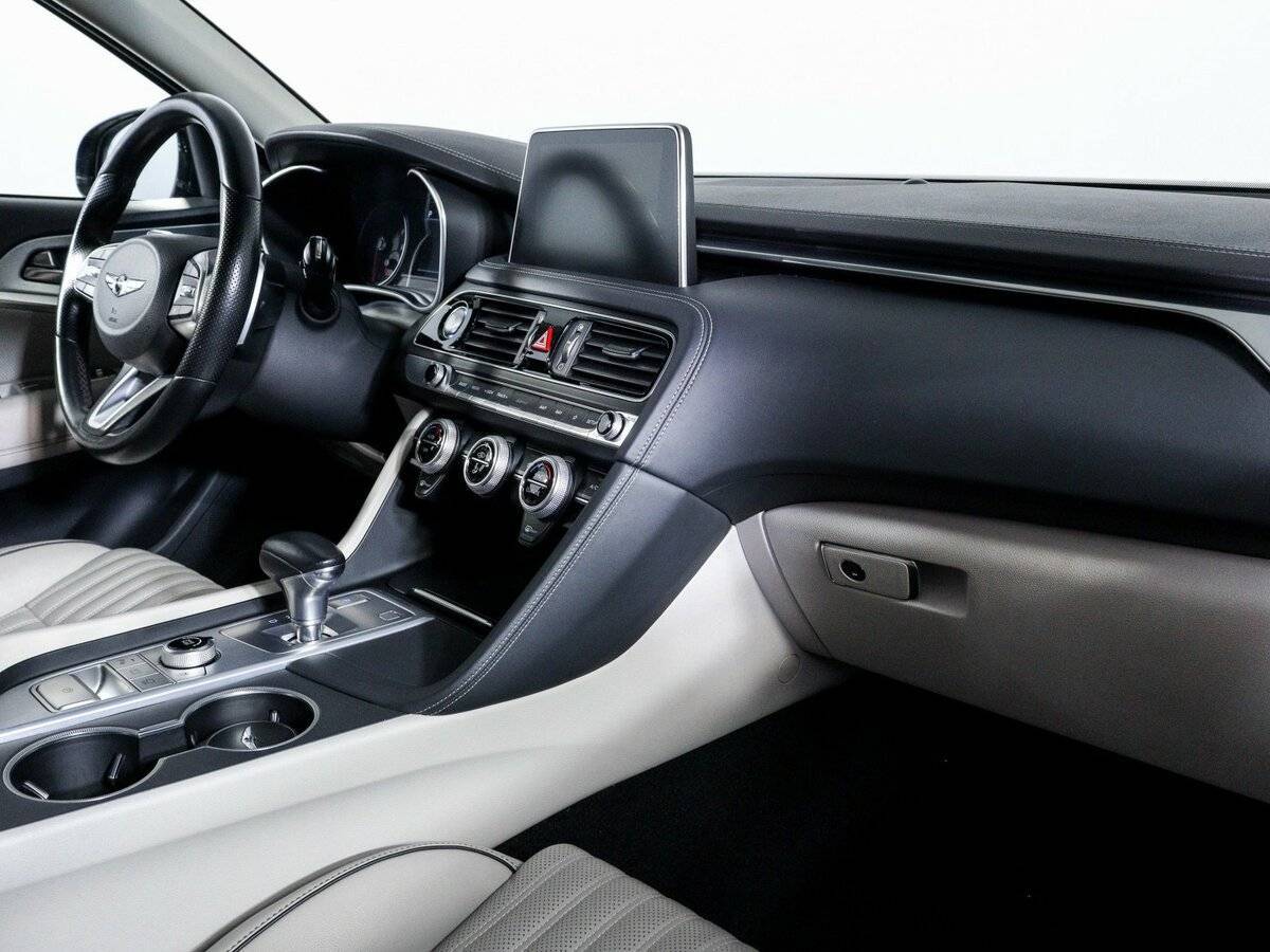 Б/У Генезис Г70 2018 года. Фото: #7