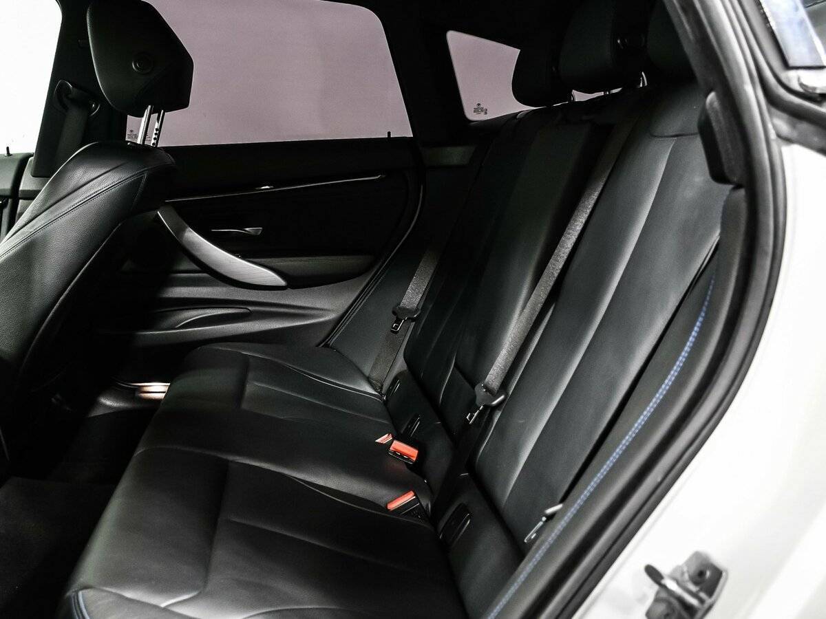 Б/У БМВ 3 серии 2018 года. Фото: #10