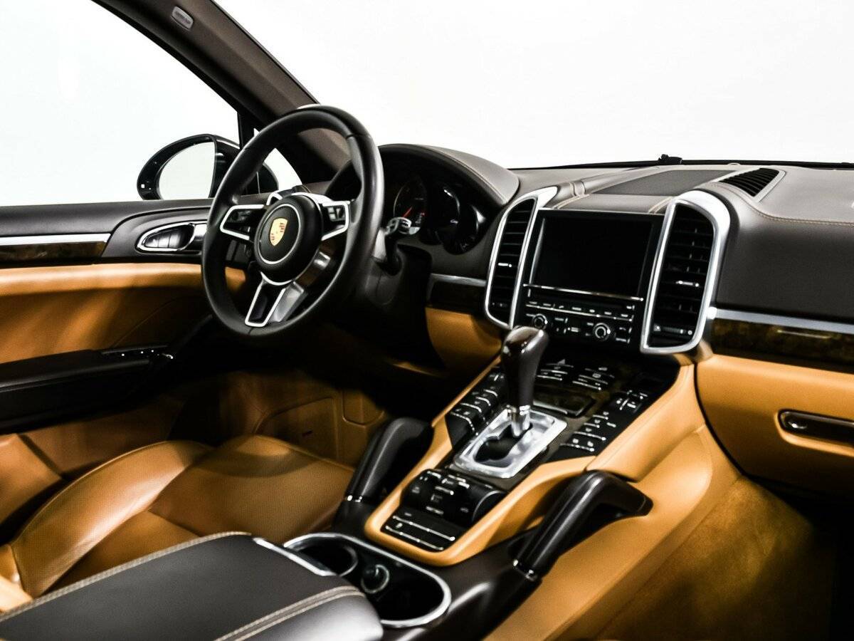 Б/У Порш Кайен 2016 года. Фото: #8