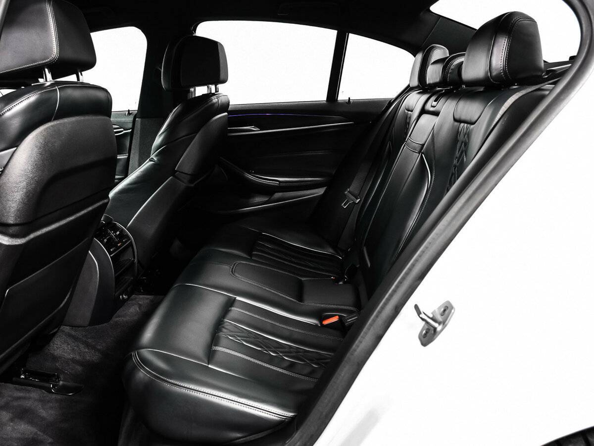 Б/У БМВ 5 серии 2019 года. Фото: #12