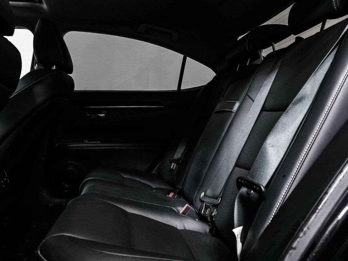 Б/У Лексус ЕС 2016 года. Фото: #13