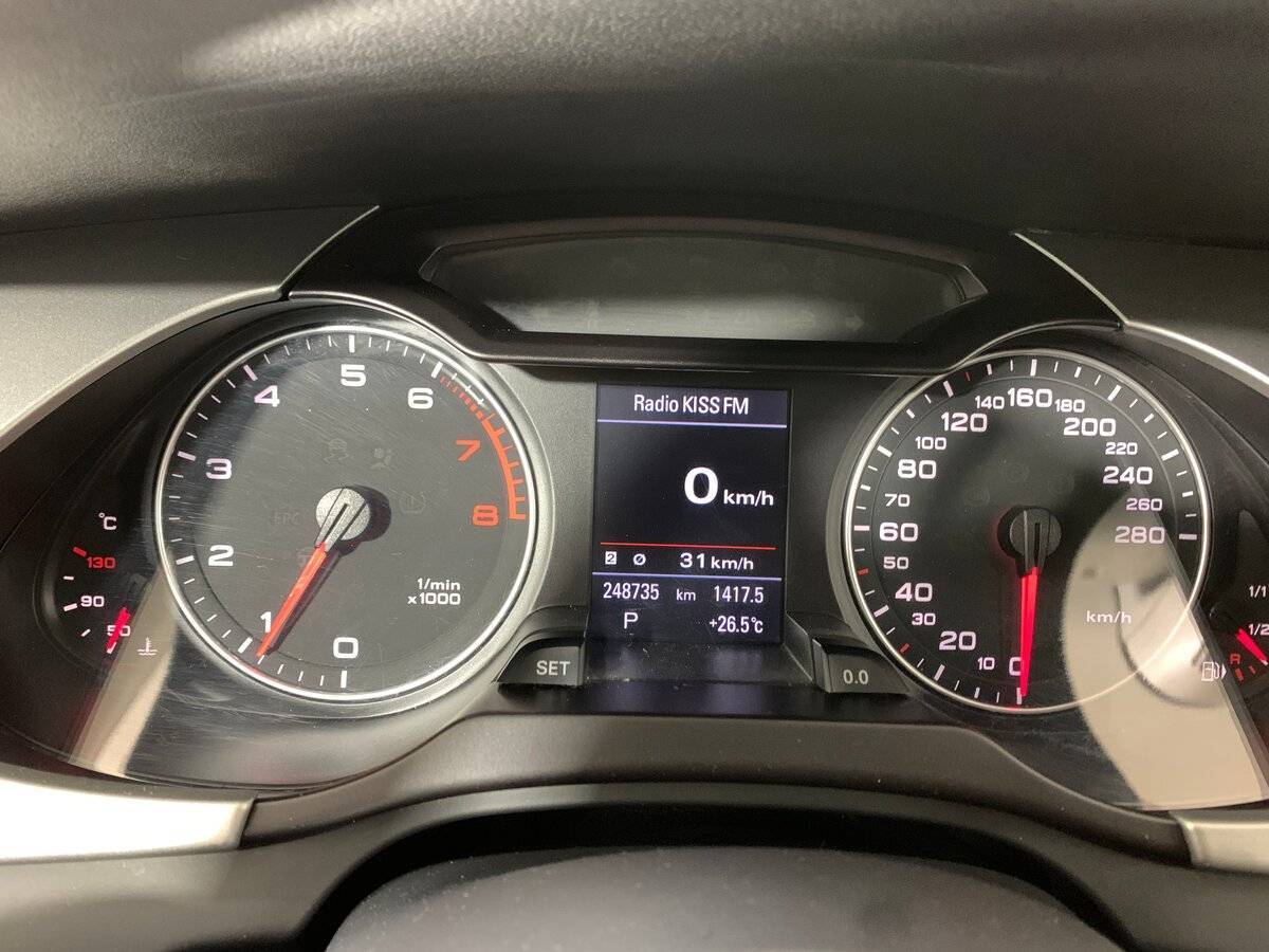 Б/У Ауди А4 2010 года. Фото: #13