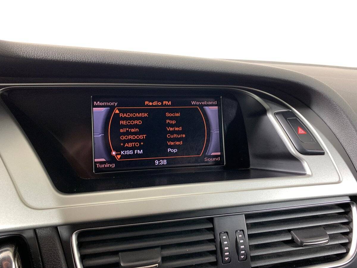 Б/У Ауди А4 2010 года. Фото: #14