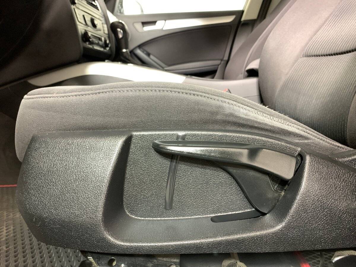 Б/У Ауди А4 2010 года. Фото: #15