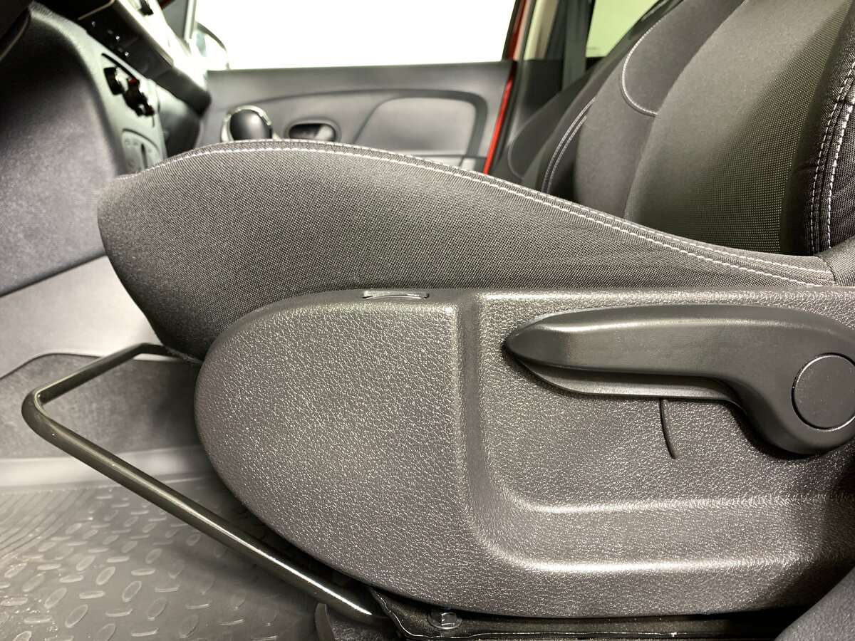 Б/У Рено Сандеро 2021 года. Фото: #15