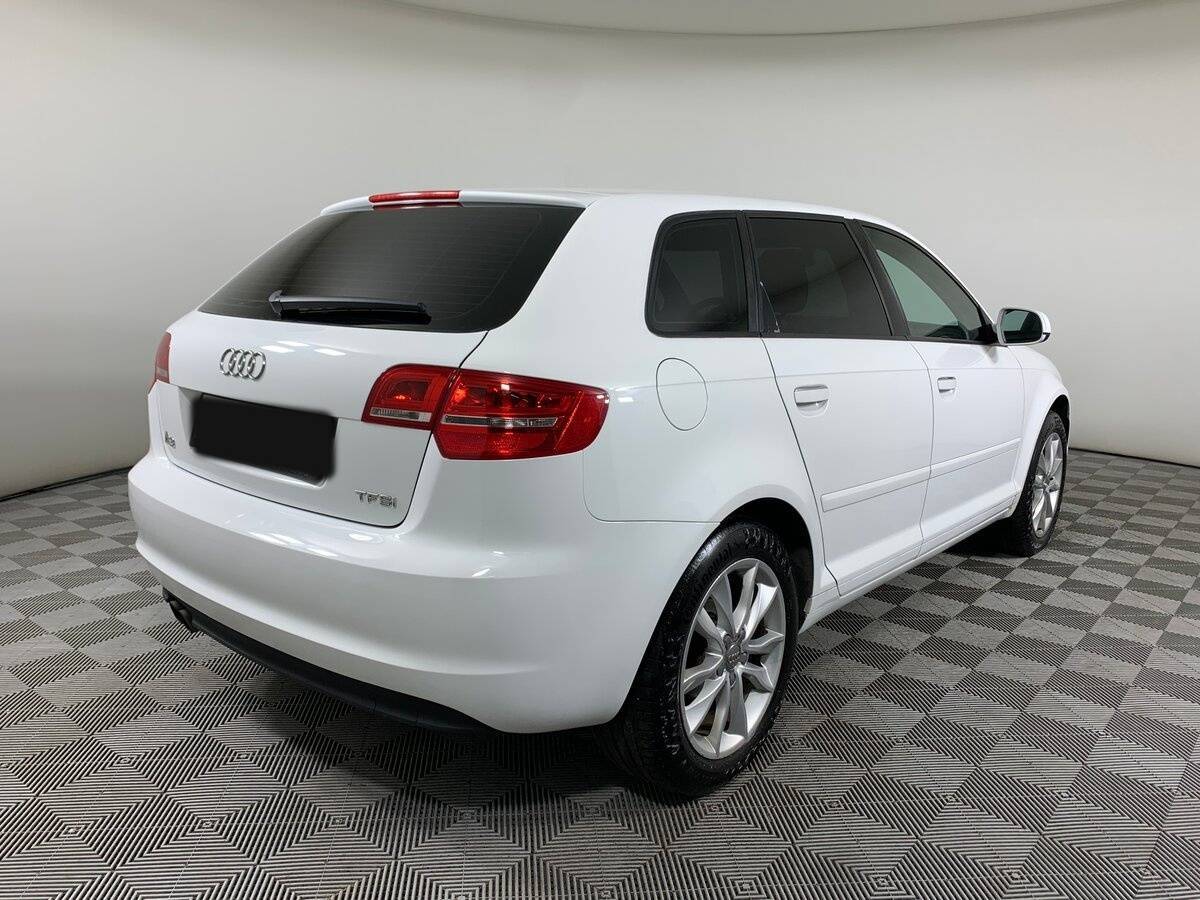 Б/У Ауди А3 2012 года. Фото: #4