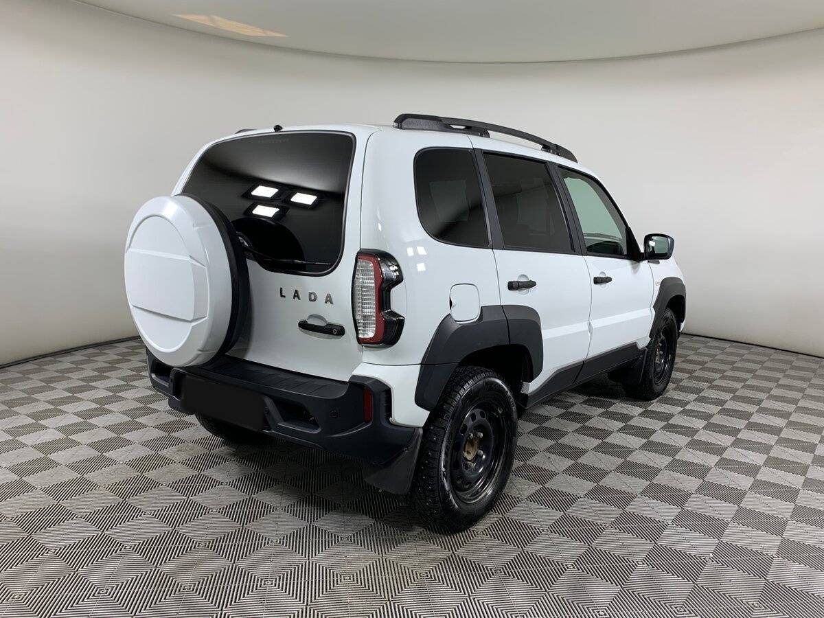 Б/У Лада (ВАЗ) Нива 2024 года. Фото: #4