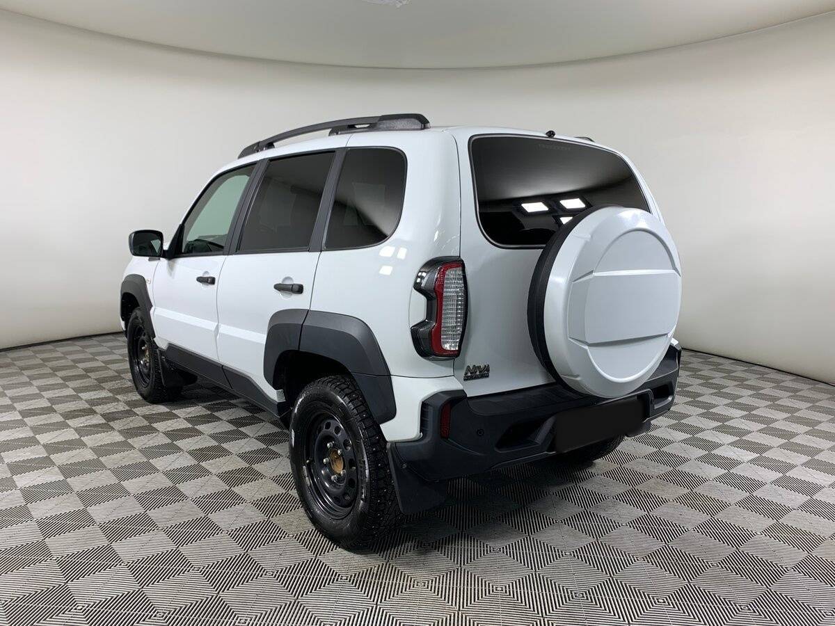 Б/У Лада (ВАЗ) Нива 2024 года. Фото: #6