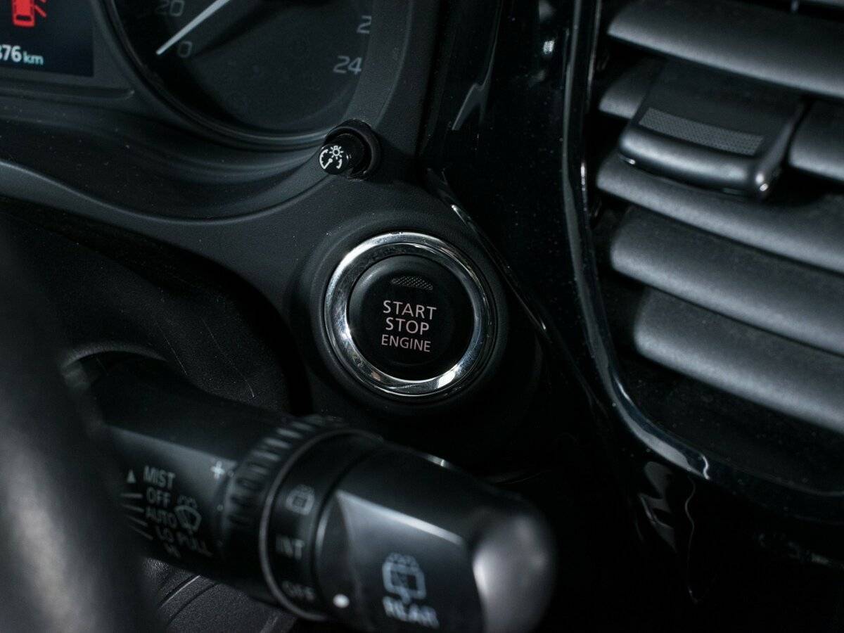 Б/У Митсубиши Оутлэндер 2015 года. Фото: #13