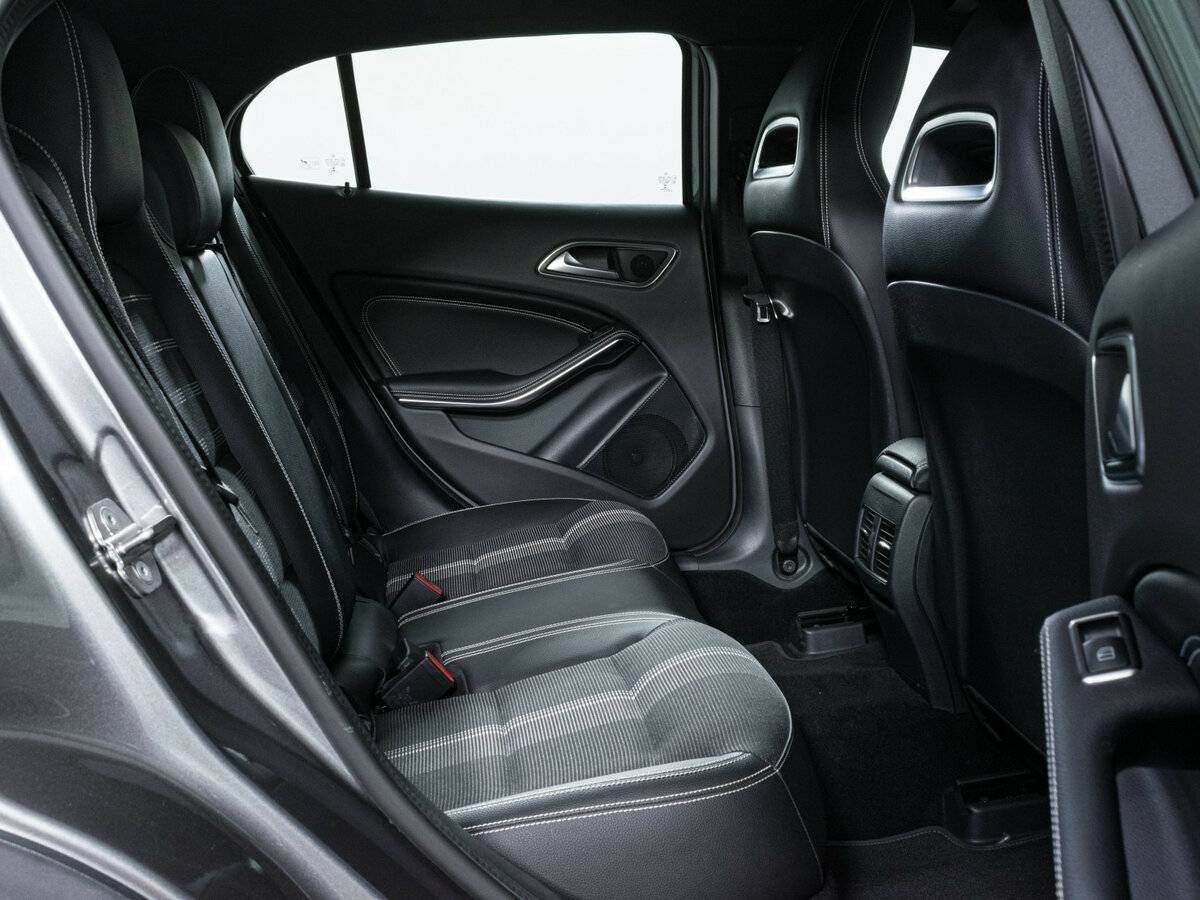 Б/У Мерседес-Бенц ГЛА 2019 года. Фото: #10