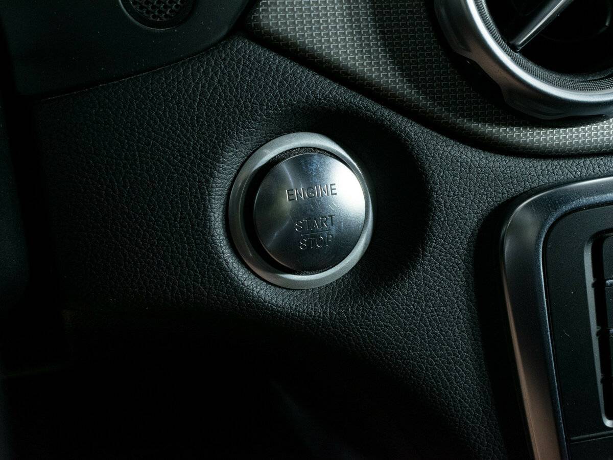 Б/У Мерседес-Бенц ГЛА 2019 года. Фото: #13