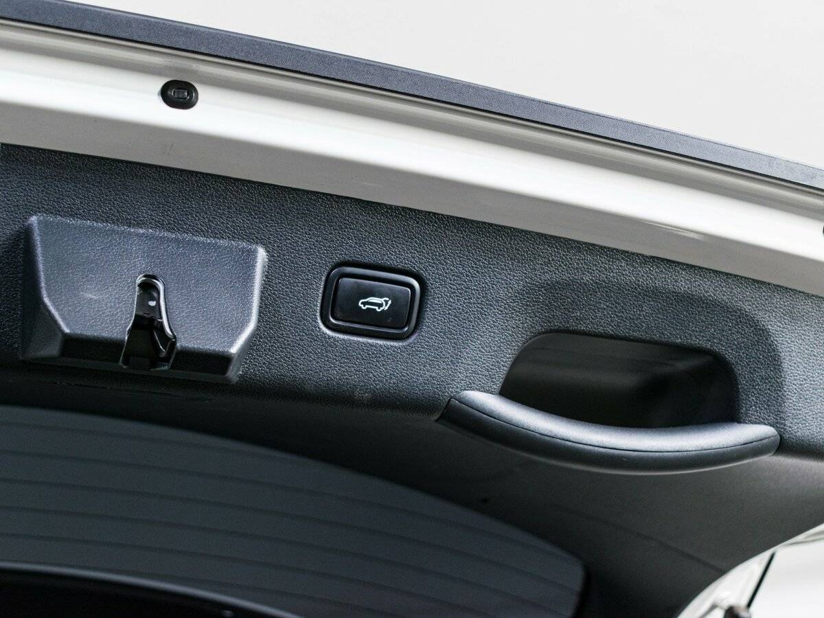 Б/У Киа Спортейдж 2023 года. Фото: #9