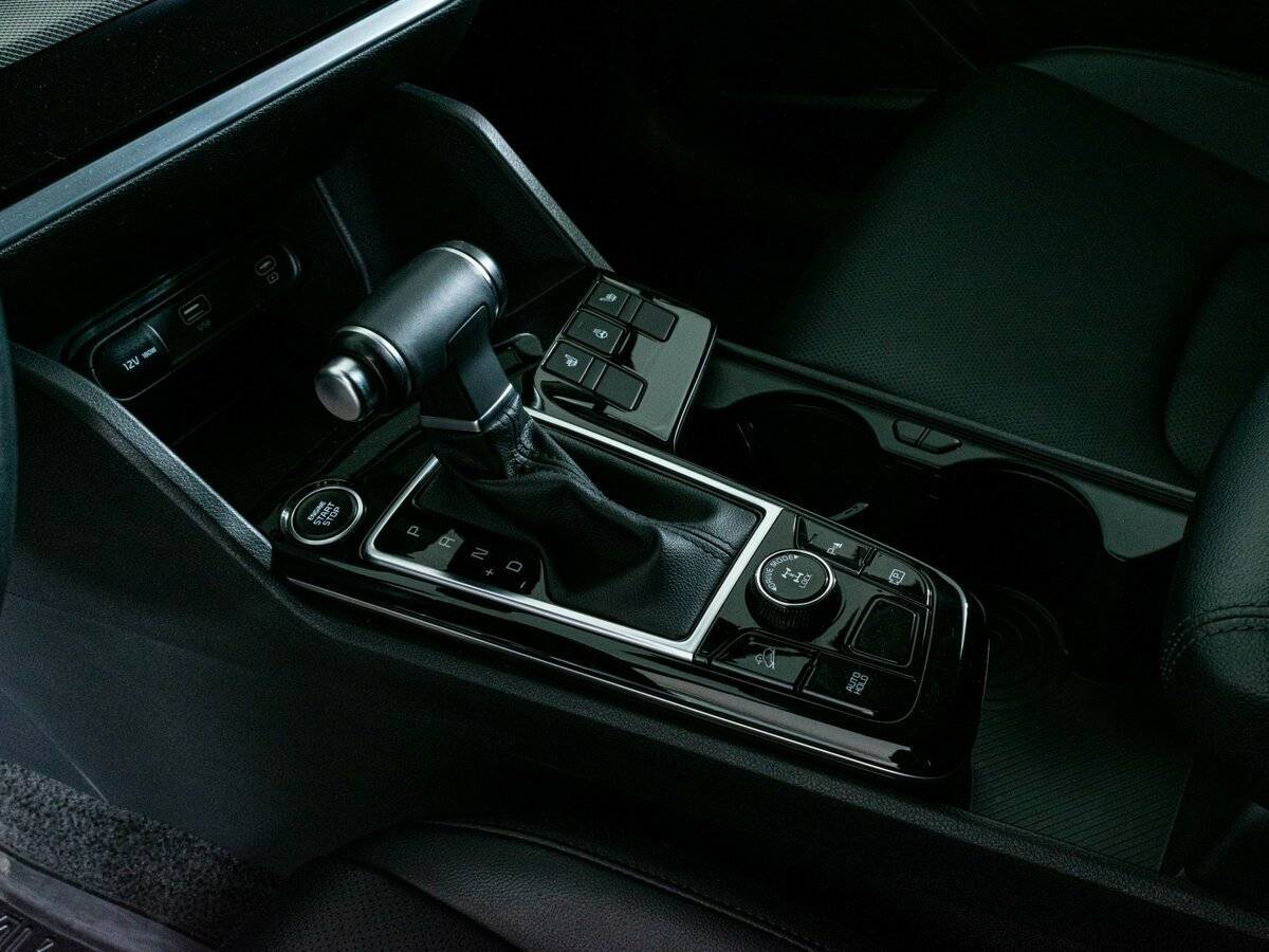 Б/У Киа Спортейдж 2023 года. Фото: #16