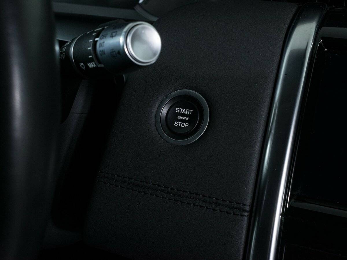 Б/У Лэнд Ровер Дискавери Спорт 2020 года. Фото: #15