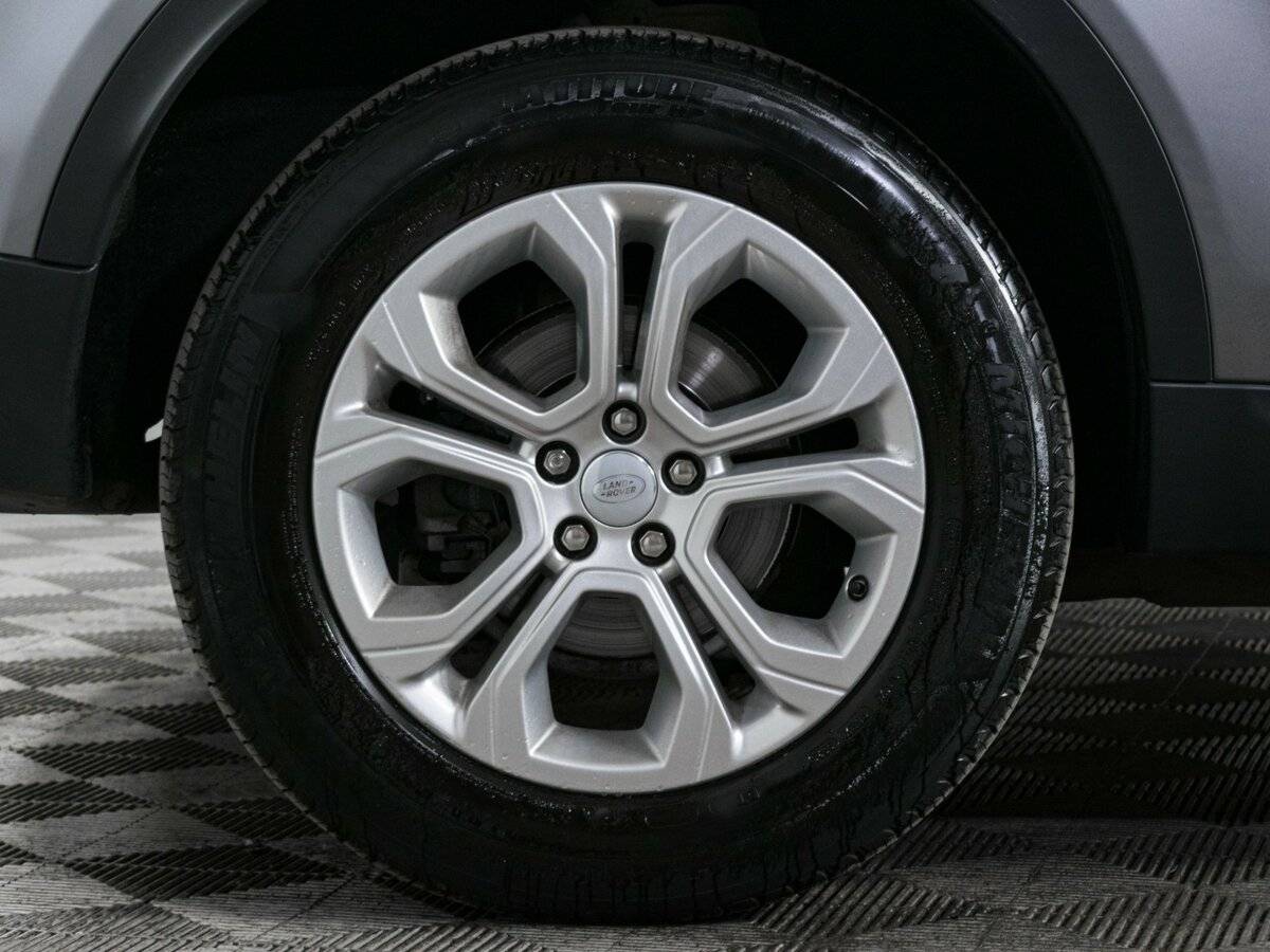 Б/У Лэнд Ровер Дискавери Спорт 2020 года. Фото: #19