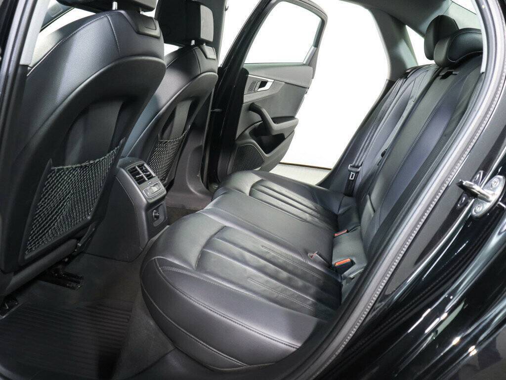 Б/У Ауди А4 2017 года. Фото: #10