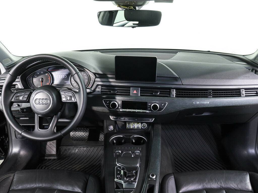 Б/У Ауди А4 2017 года. Фото: #12