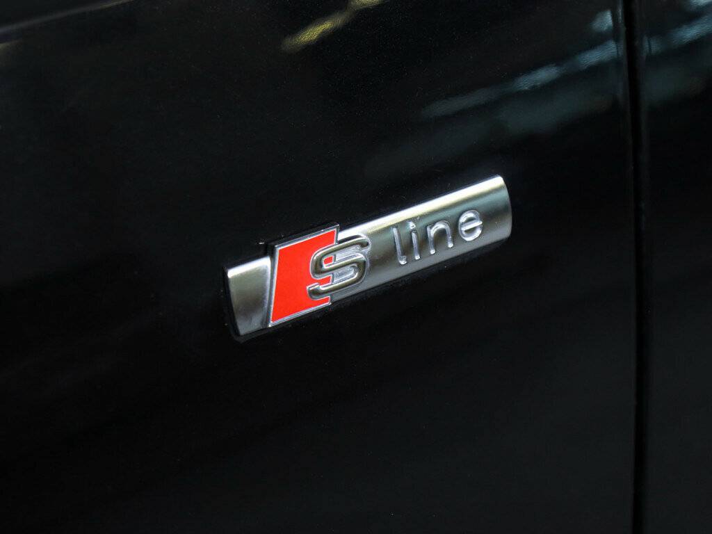 Б/У Ауди А4 2017 года. Фото: #17