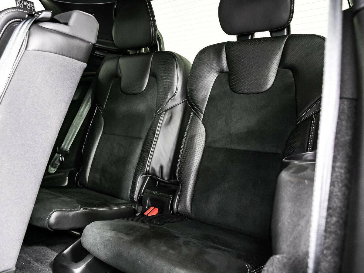 Б/У Вольво ИксЦ90 2020 года. Фото: #13