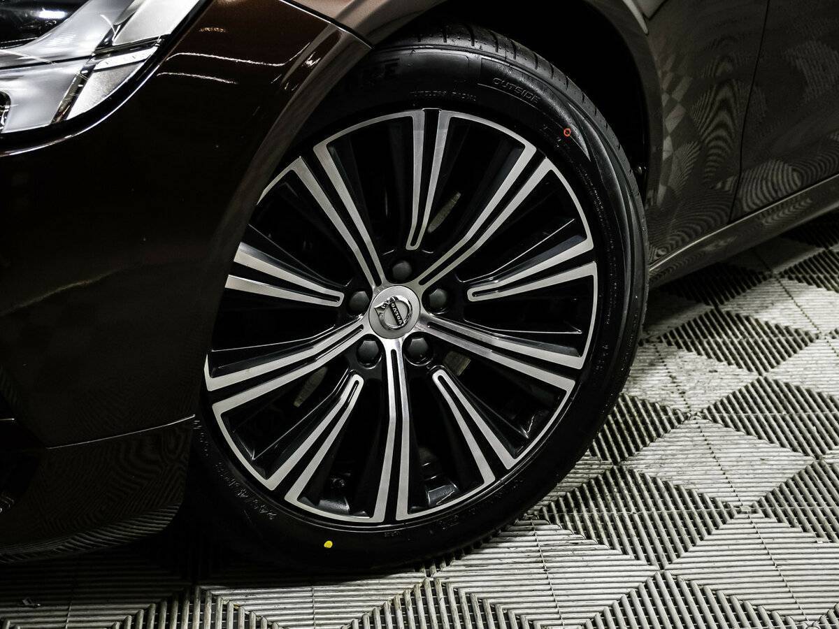 Б/У Вольво С90 2020 года. Фото: #15