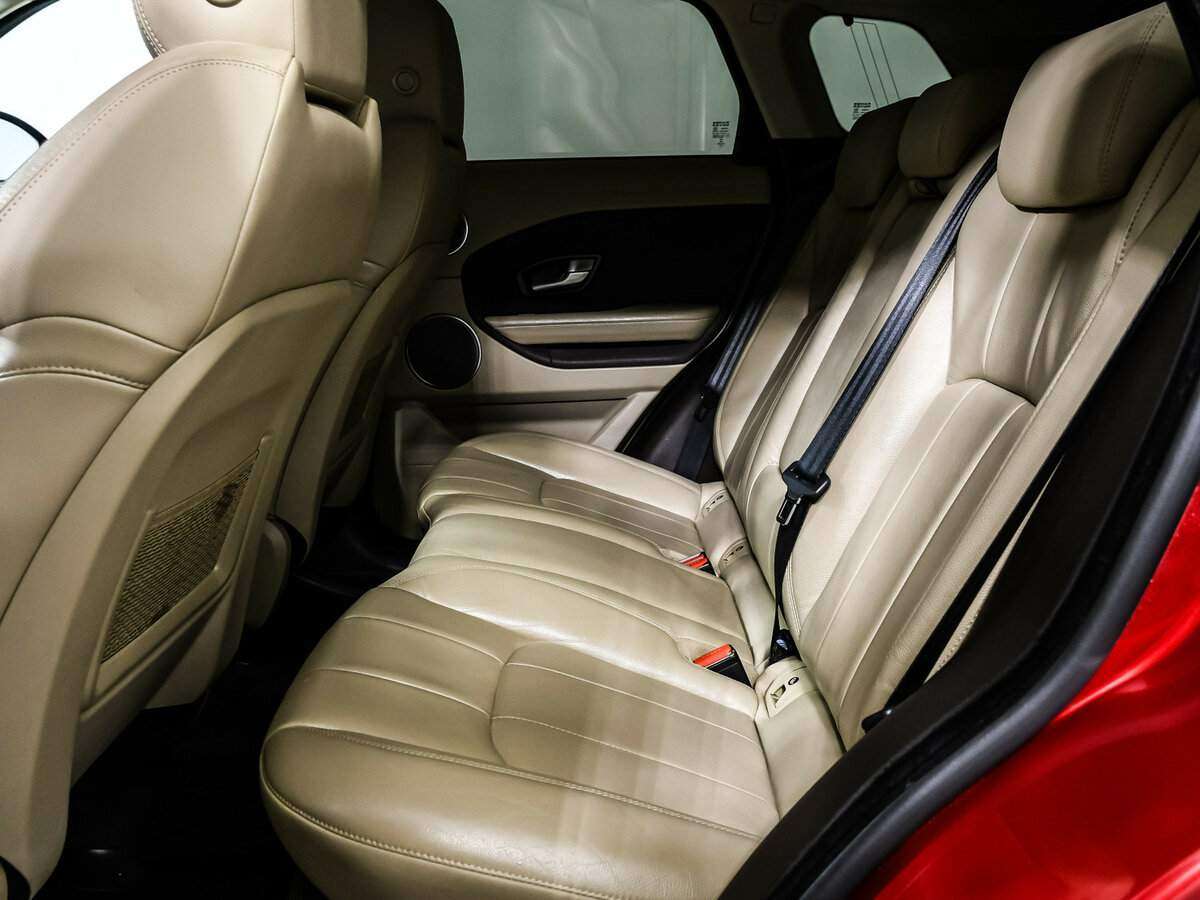 Б/У Лэнд Ровер Рэнж Ровер Эвок 2018 года. Фото: #11