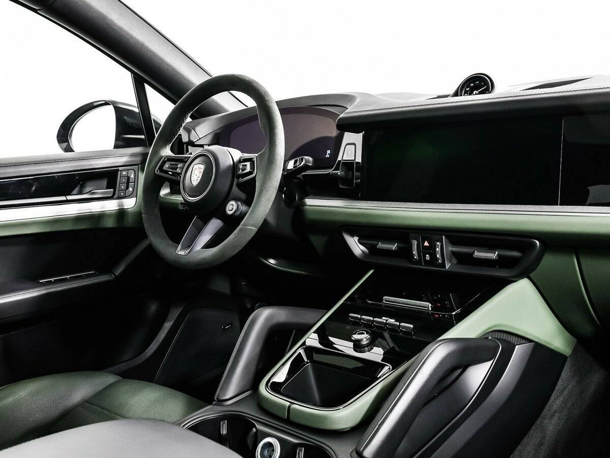 Б/У Порш Кайен 2024 года. Фото: #8