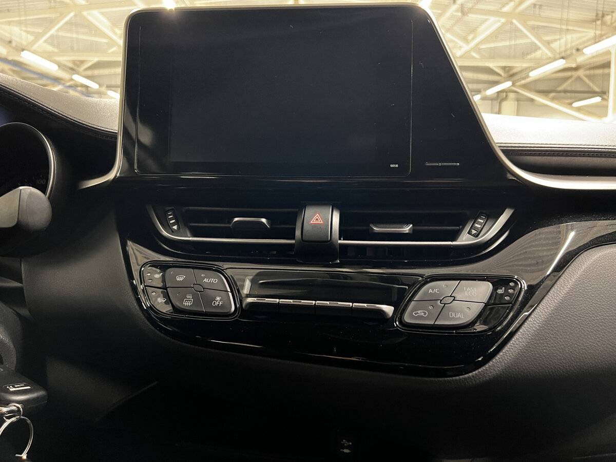 Б/У Тойота Ц-ШР 2019 года. Фото: #14