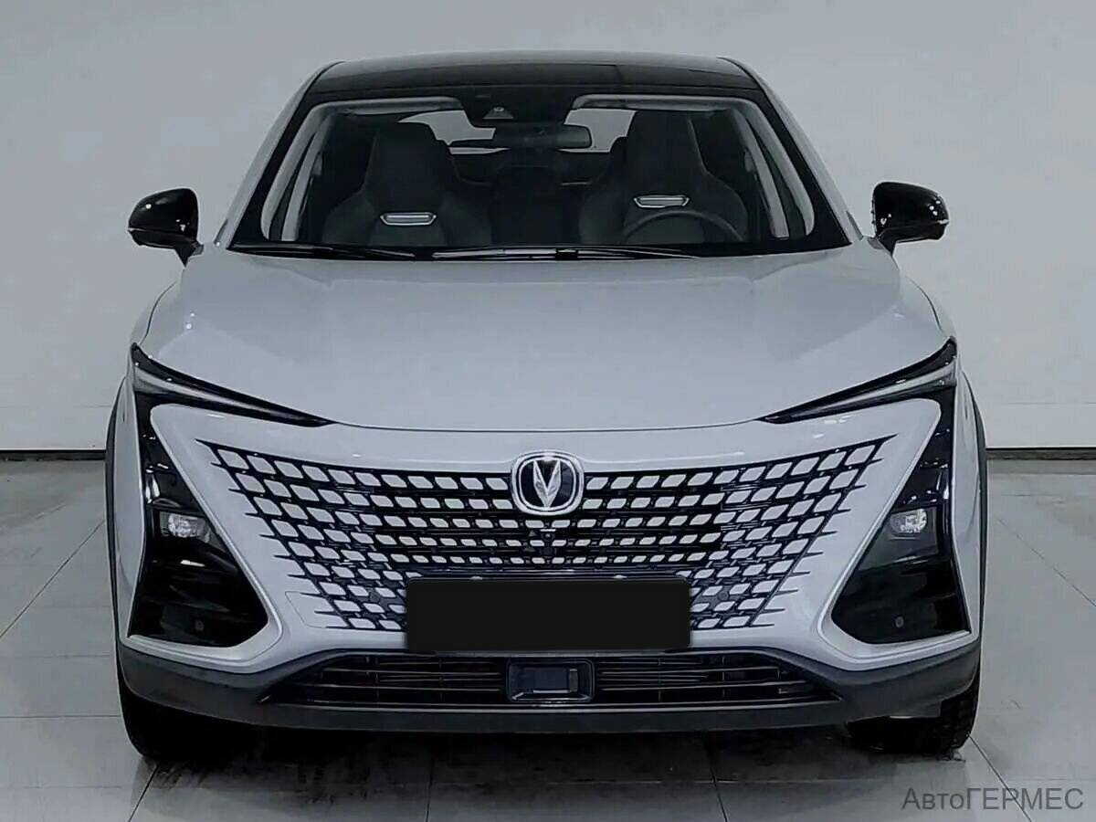 Б/У Чанган УНИ-Т 2023 года. Фото: #1