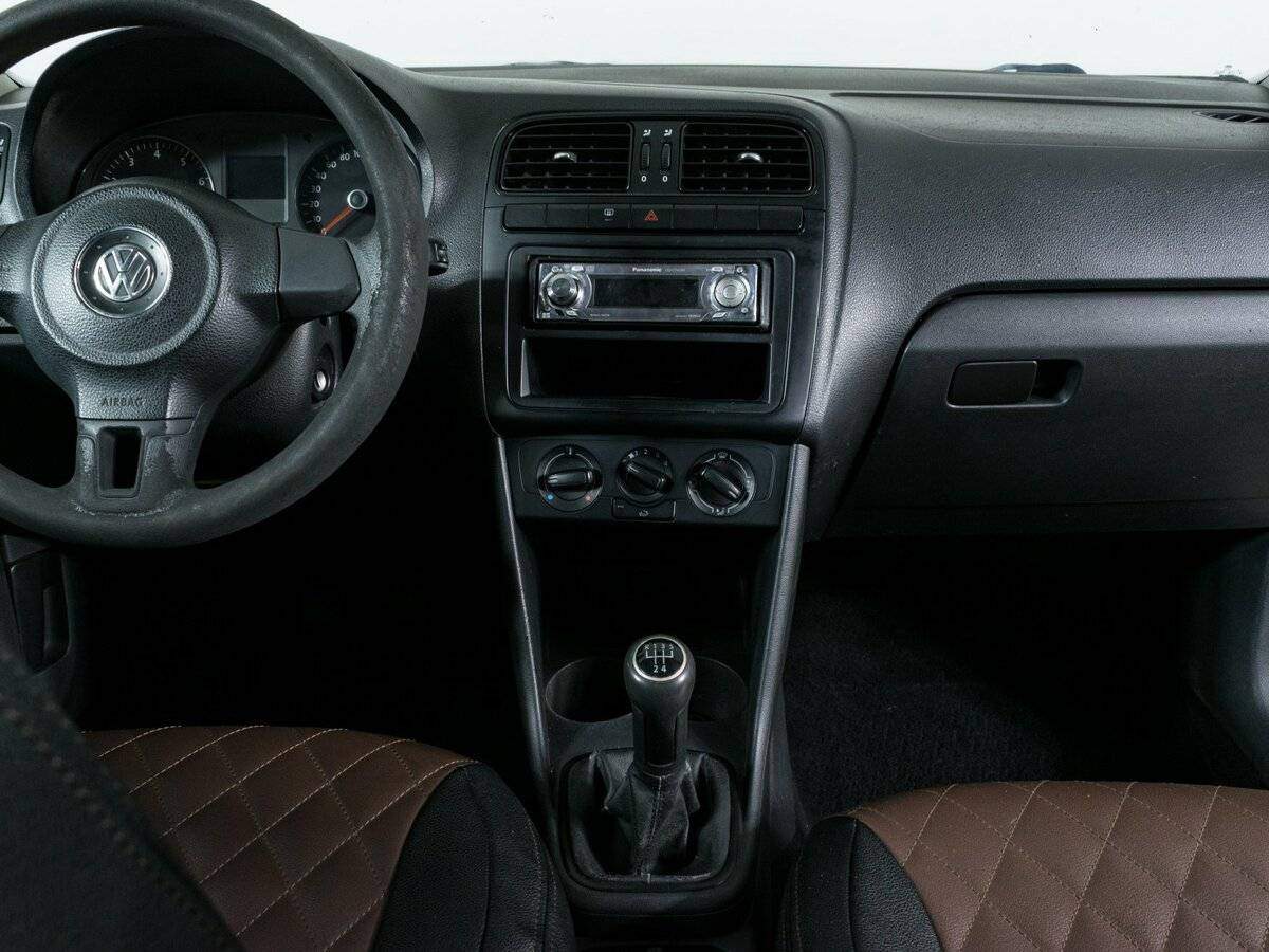 Б/У Фольксваген Поло 2011 года. Фото: #8