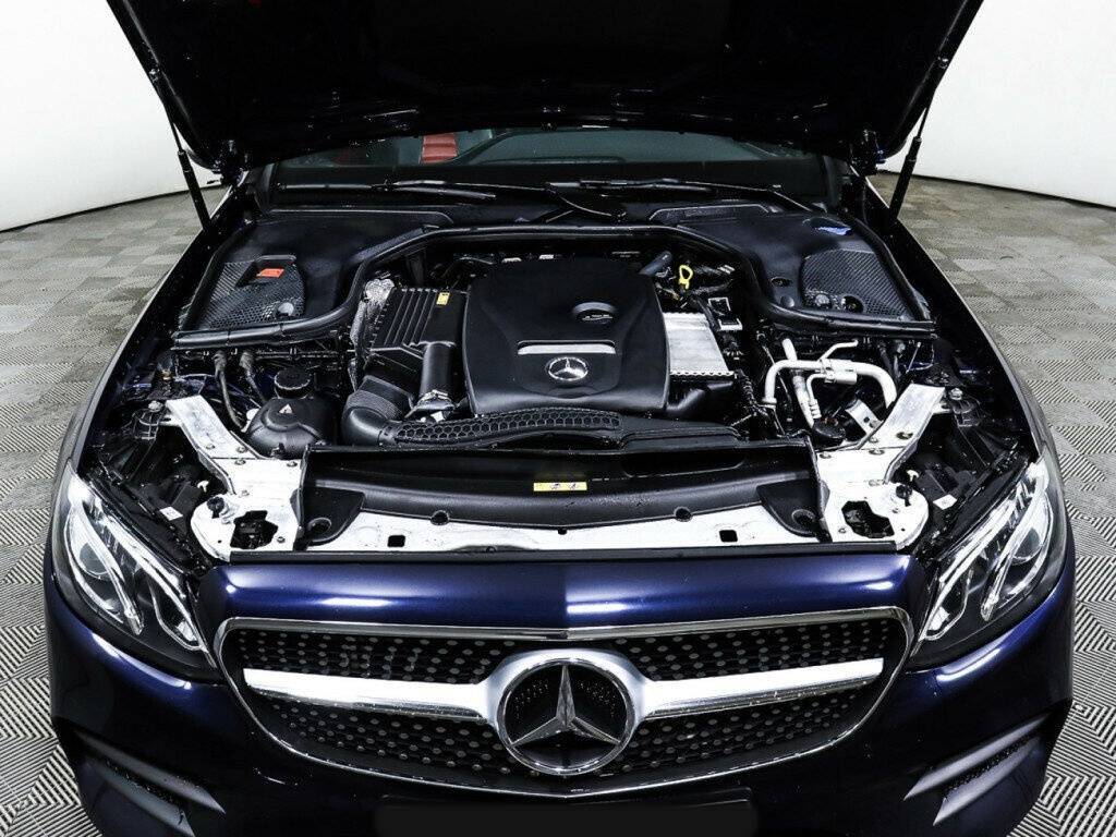 Б/У Мерседес-Бенц Е-Класс 2018 года. Фото: #7