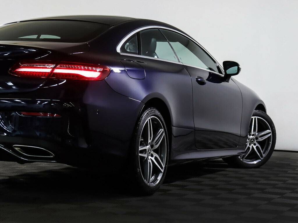 Б/У Мерседес-Бенц Е-Класс 2018 года. Фото: #21