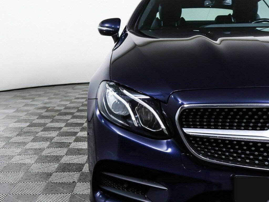 Б/У Мерседес-Бенц Е-Класс 2018 года. Фото: #22