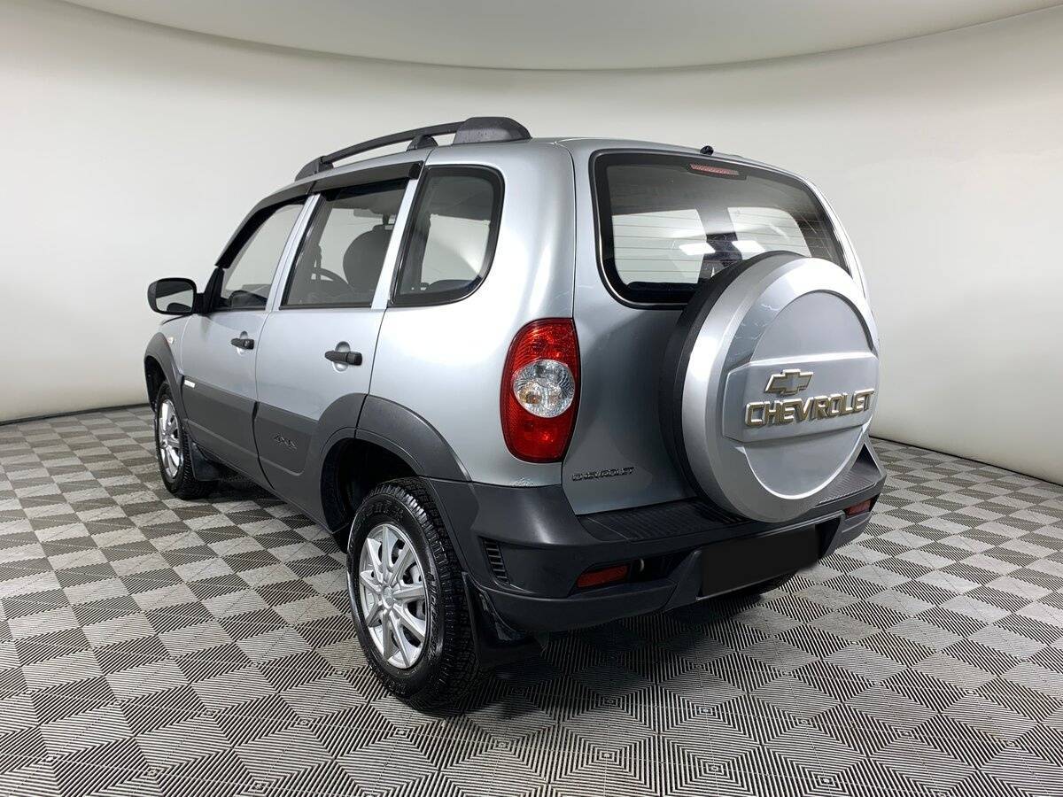 Б/У Шевроле Нива 2011 года. Фото: #6