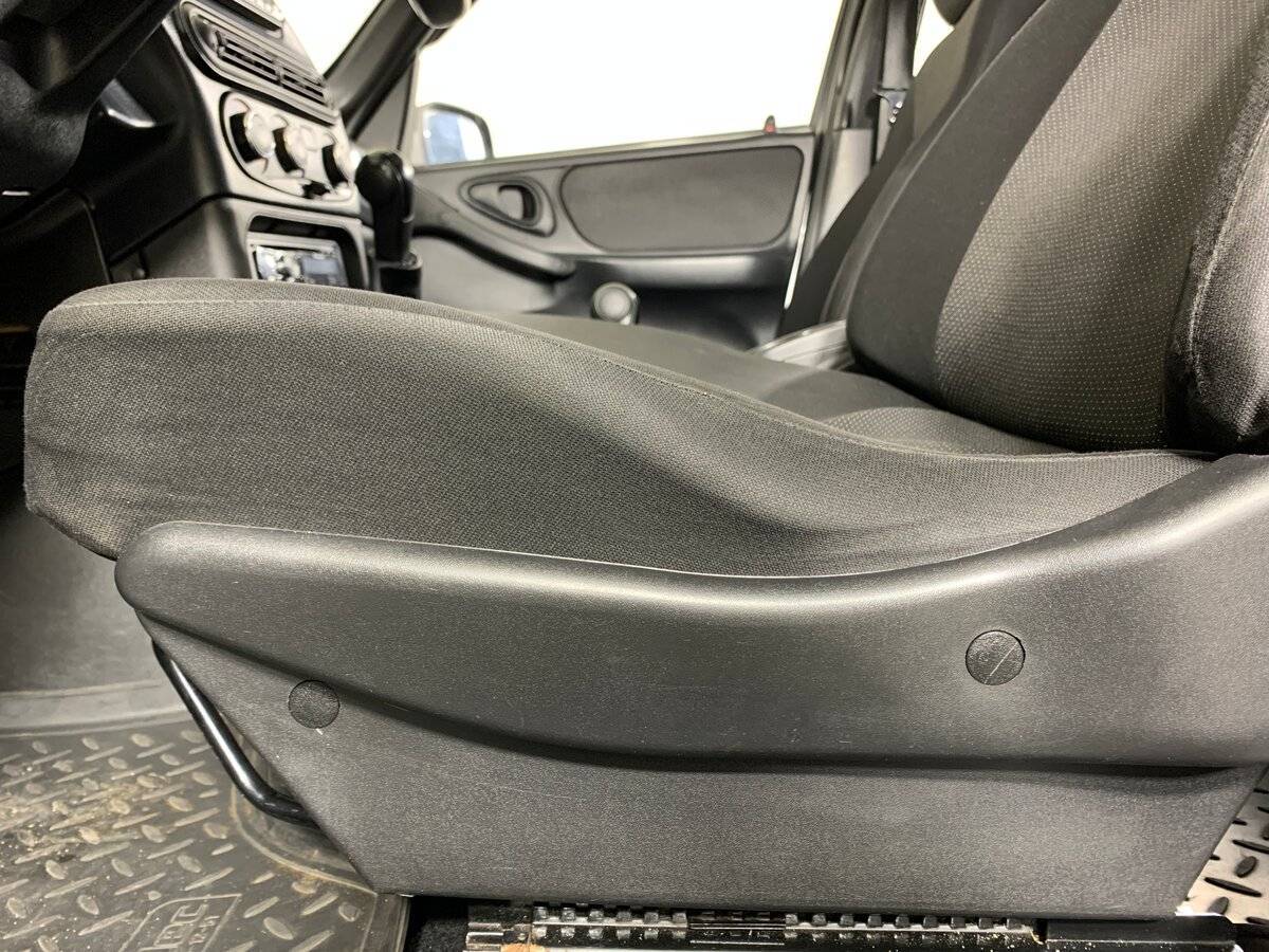 Б/У Шевроле Нива 2011 года. Фото: #15