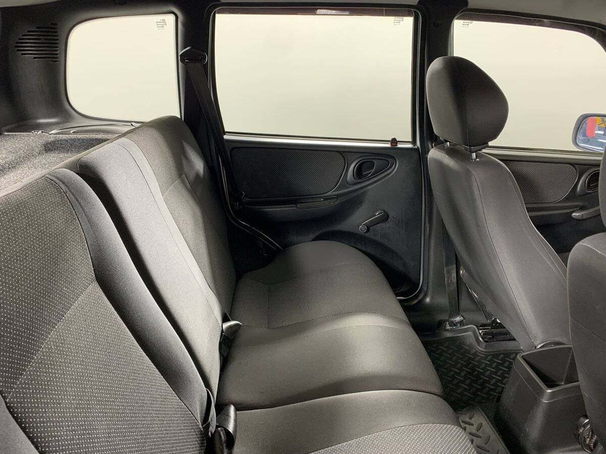 Б/У Шевроле Нива 2011 года. Фото: #16