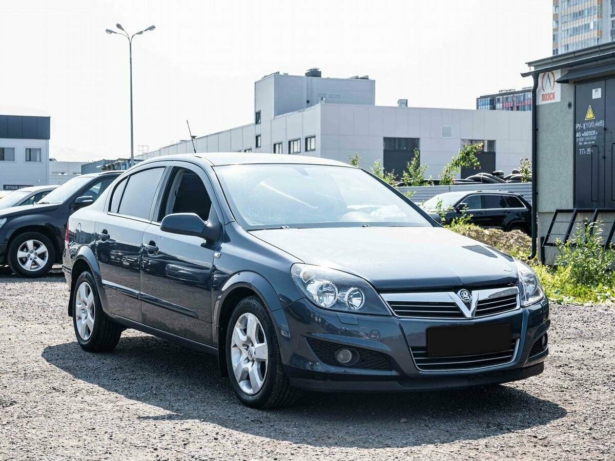 Б/У Опель Астра 2008 года. Фото: #2