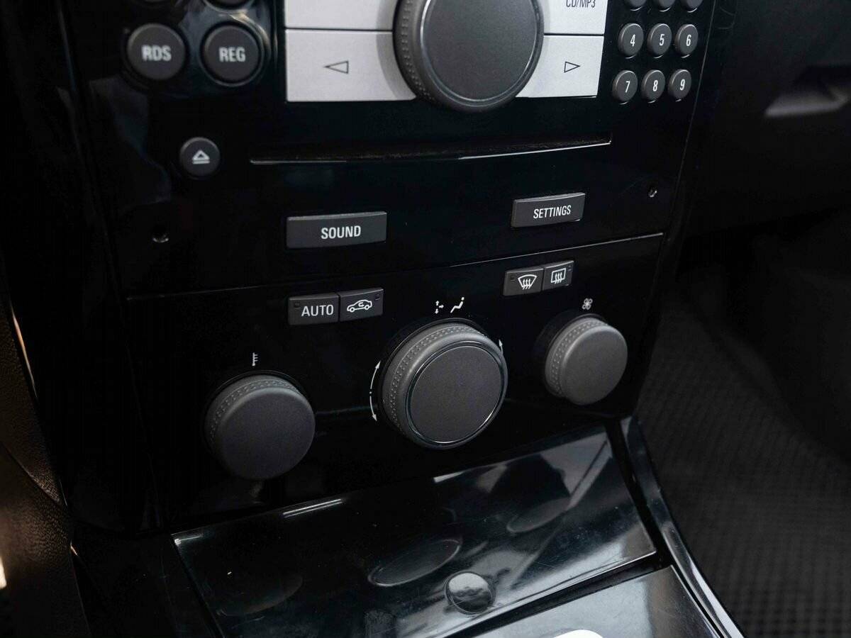 Б/У Опель Астра 2008 года. Фото: #19