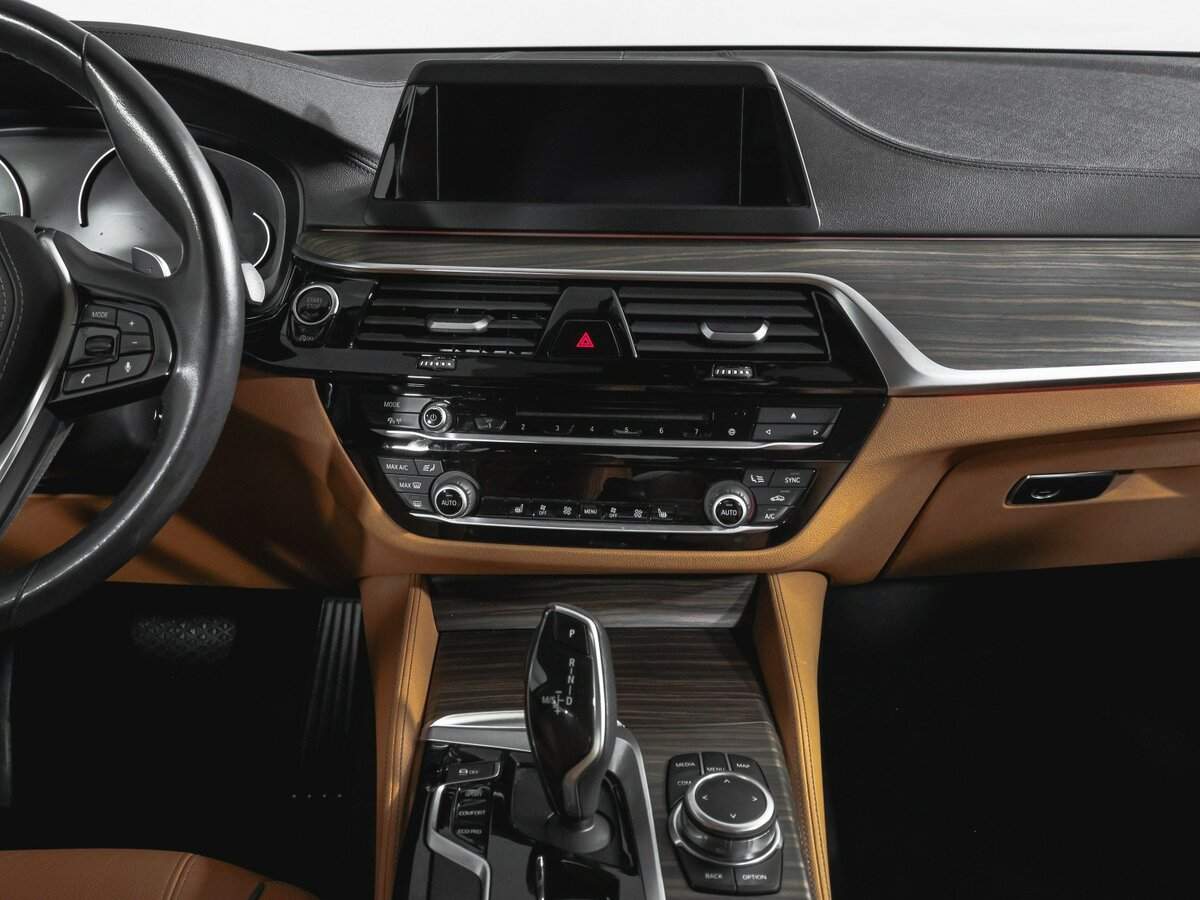 Б/У БМВ 5 серии 2018 года. Фото: #12