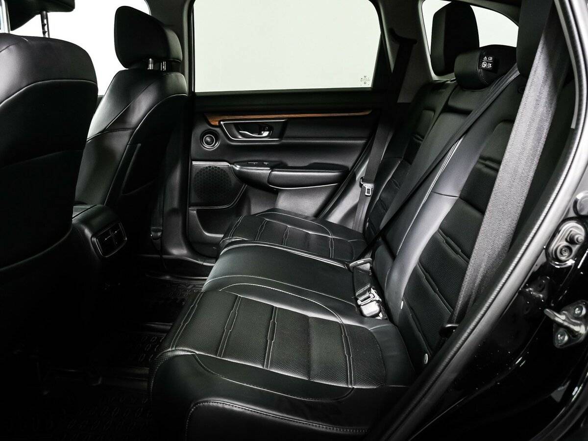 Б/У Хонда ЦР-В 2018 года. Фото: #11