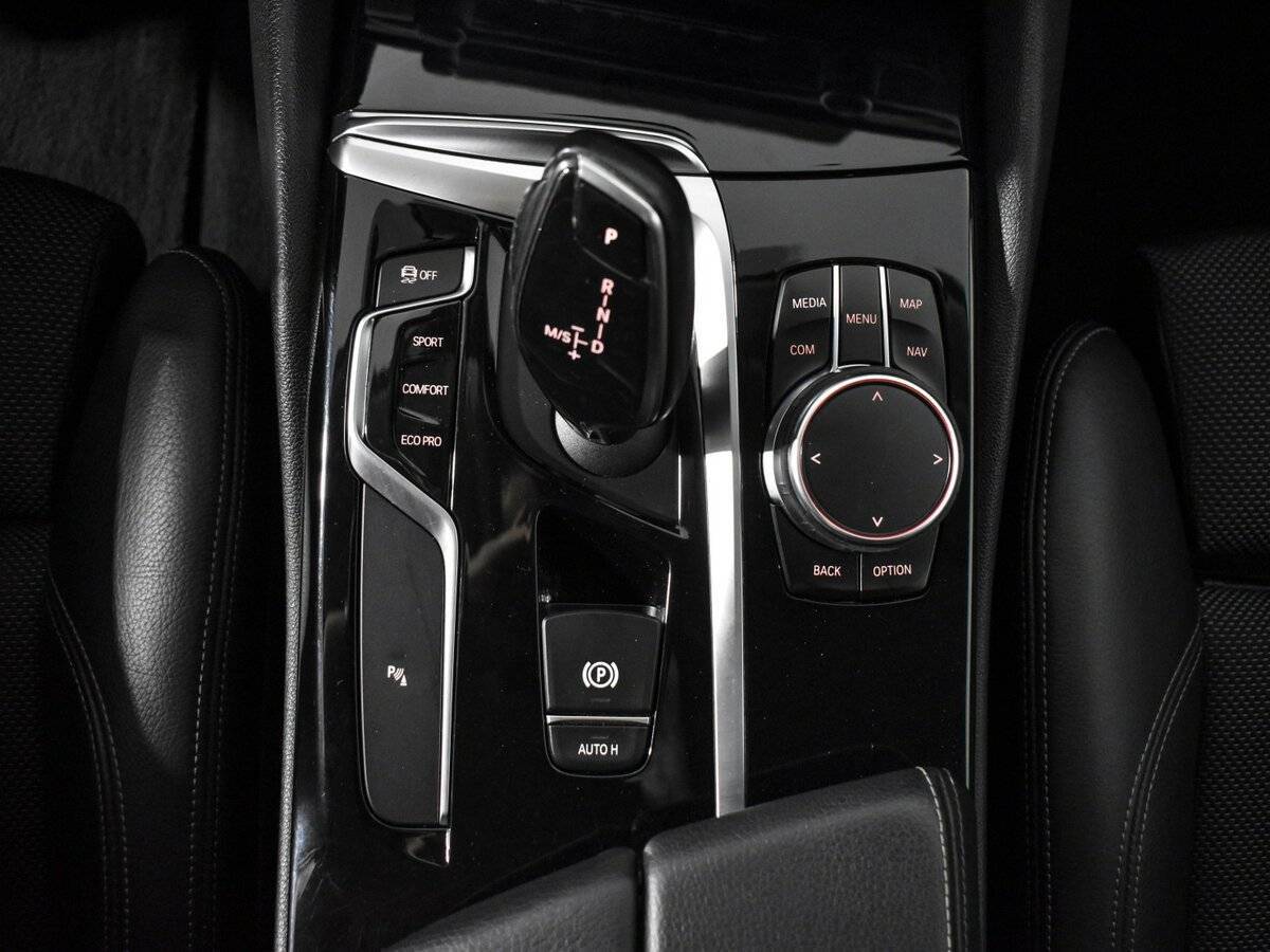 Б/У БМВ 5 серии 2017 года. Фото: #12