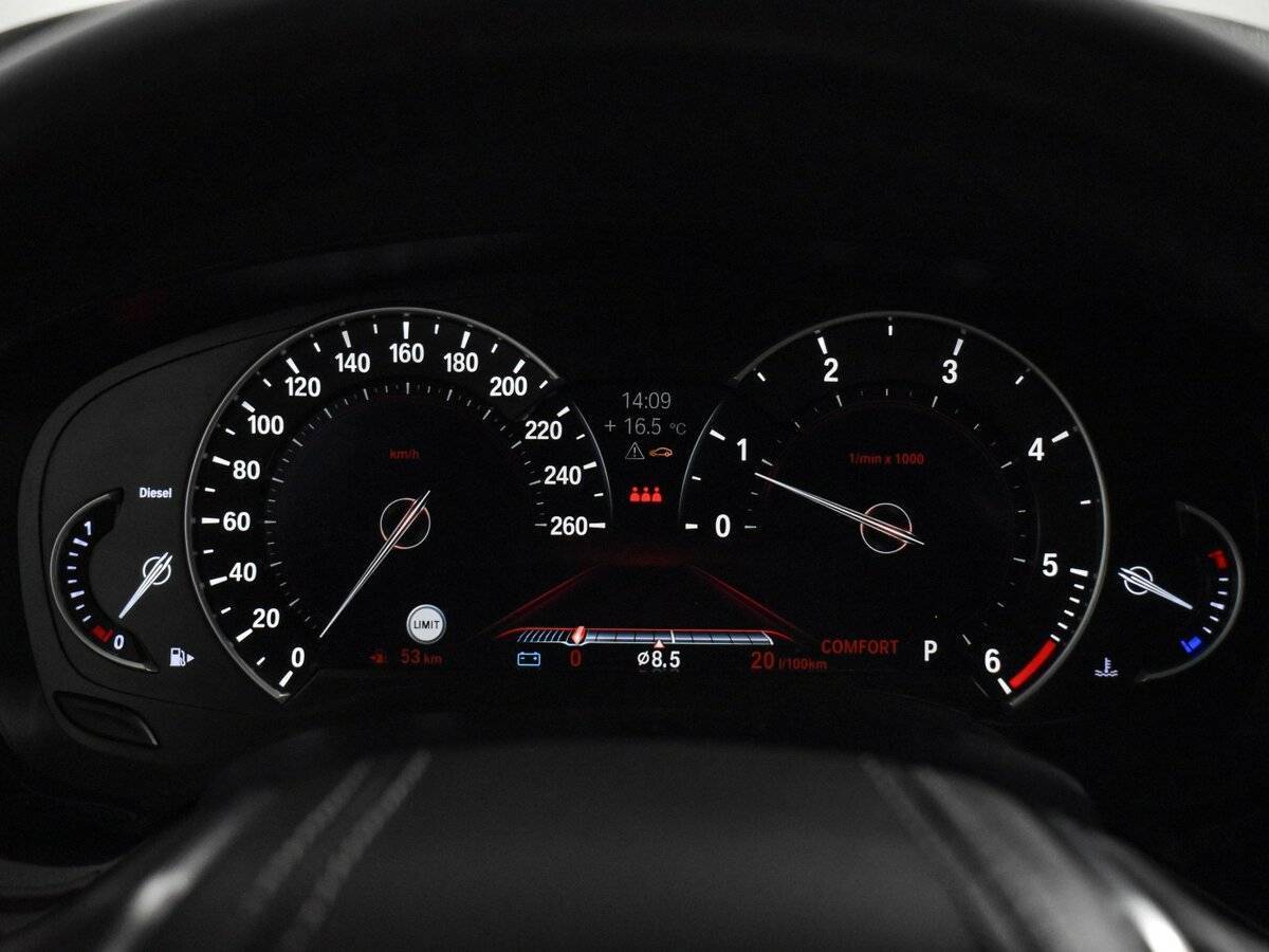 Б/У БМВ 5 серии 2017 года. Фото: #22