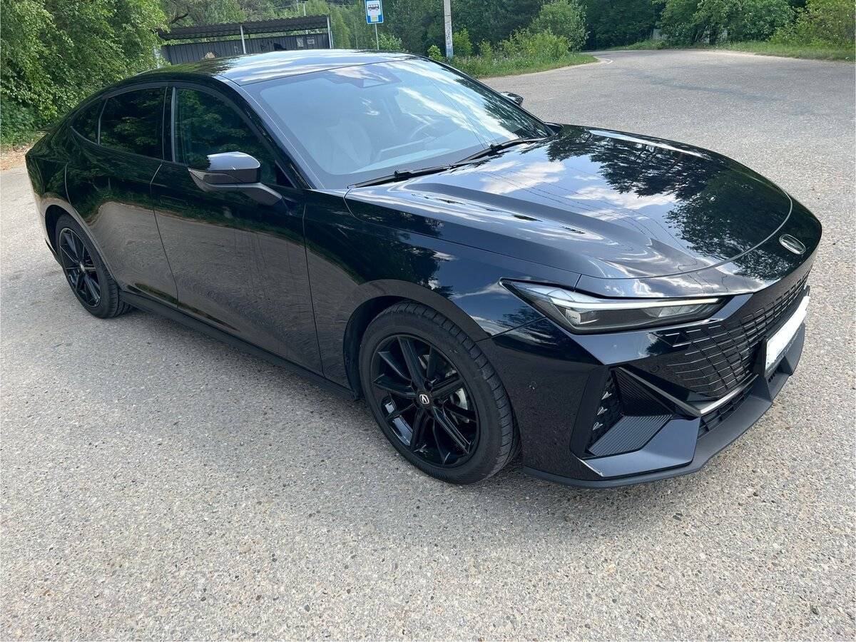 Б/У Чанган УНИ-В 2023 года. Фото: #2