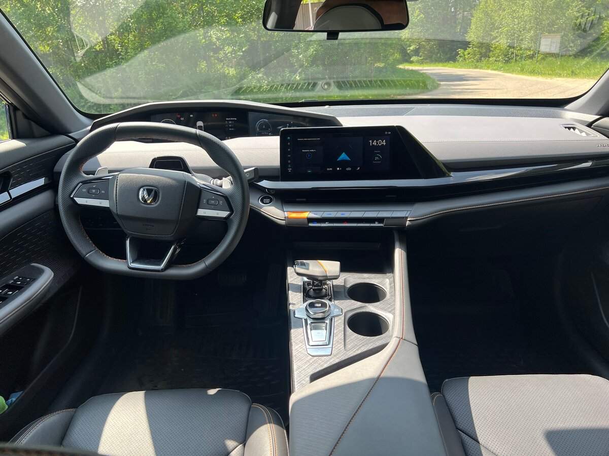 Б/У Чанган УНИ-В 2023 года. Фото: #10