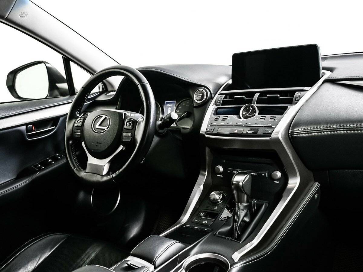 Б/У Лексус Н-Икс 2018 года. Фото: #8