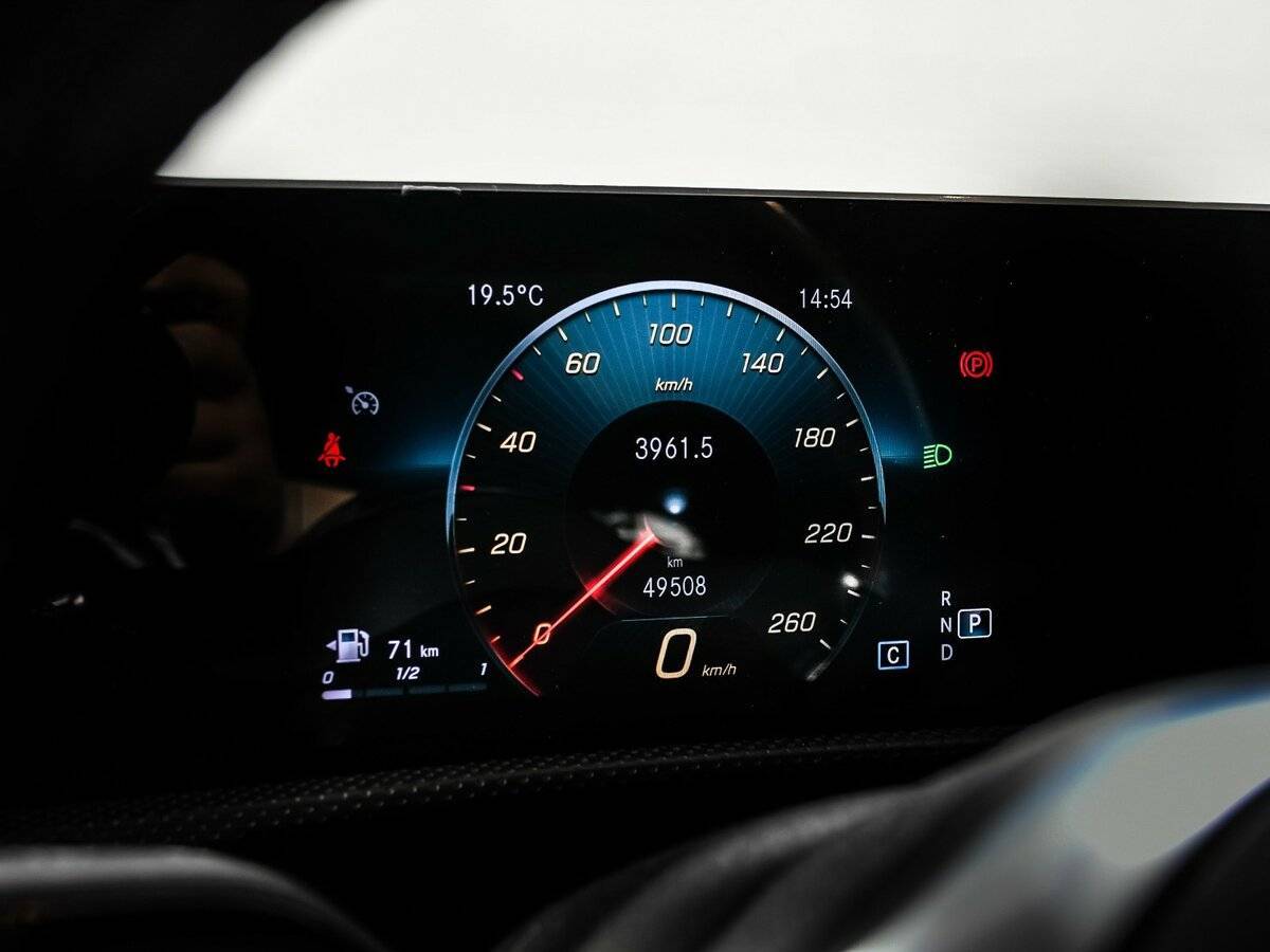 Б/У Мерседес-Бенц КЛА 2020 года. Фото: #9